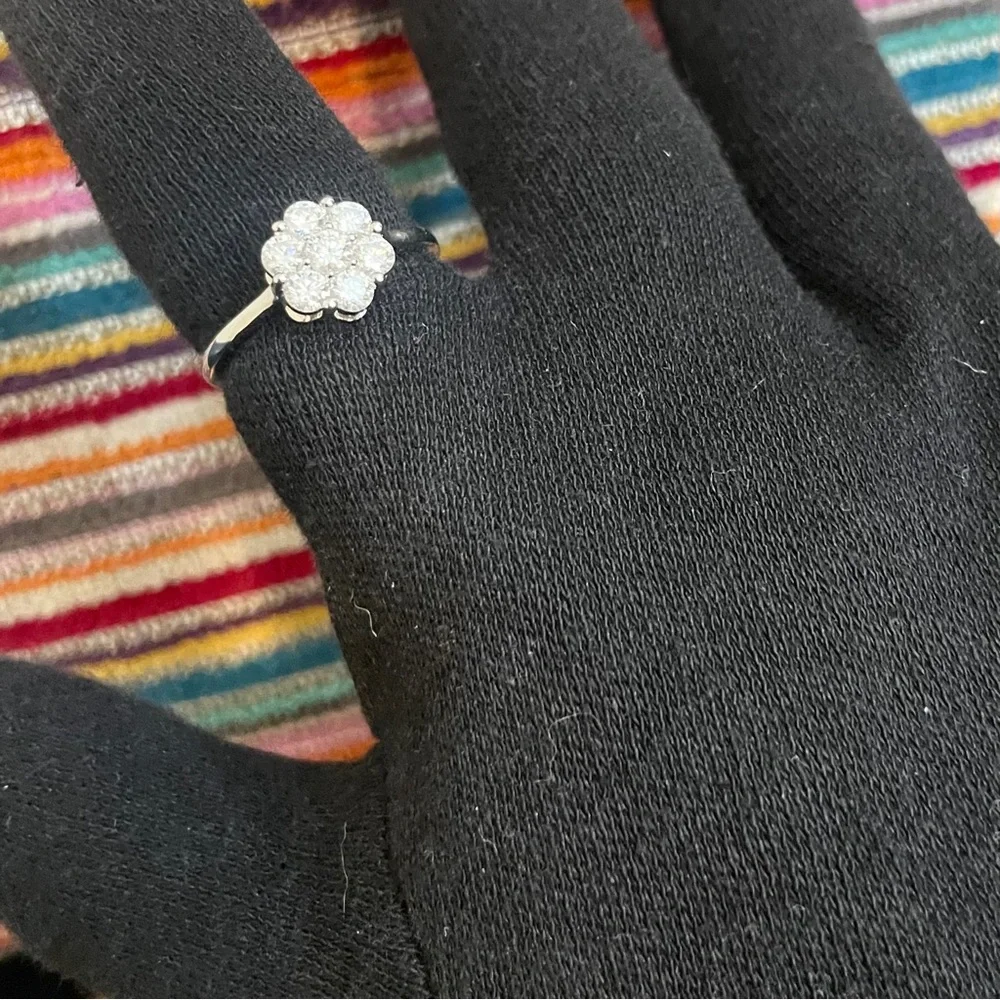 Moissanite Cluster Floral Ring Vintage Style in 925 Sterling Silver NWT Size 9